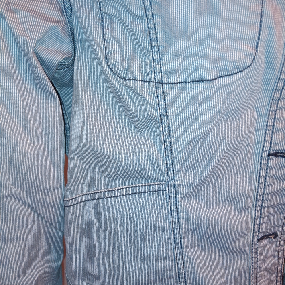 CAbi jean jacket look - Picture 5 of 5